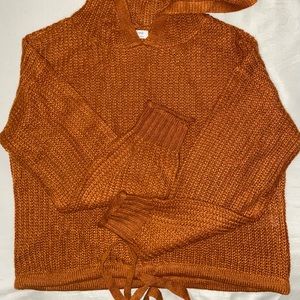 Fall Cropped Sweater - Size L (Never Worn)